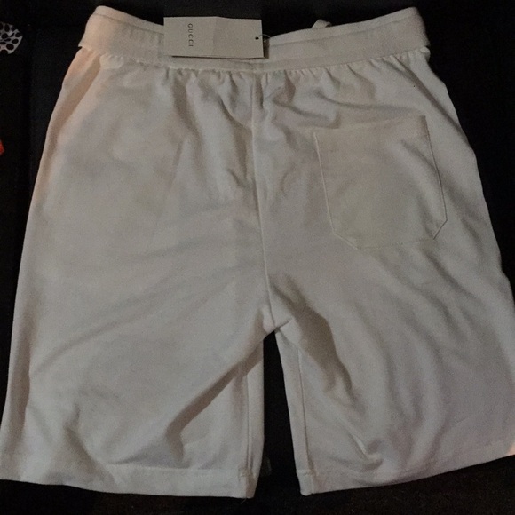 ❗️SOLD❗️NorthFace X Gucci shorts - Picture 3 of 5